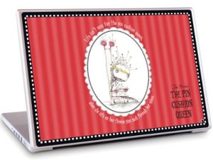 GelaSkins Tim Burton Pin Cushion Queen pour