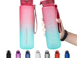 Bouteille d'eau de sport avec couvercle rabattable