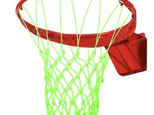 Filet de basket-ball brillant dans le noir