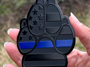 eVerHITCH Drapeau américain en métal Dog Paw